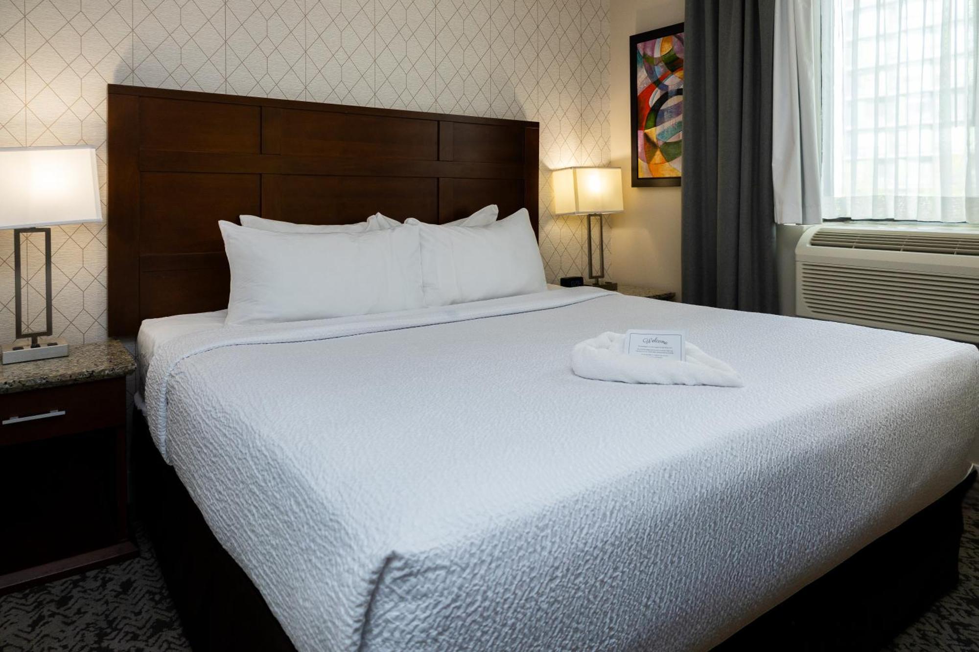Quality Inn & Suites (Adults Only) Vancouver Buitenkant foto